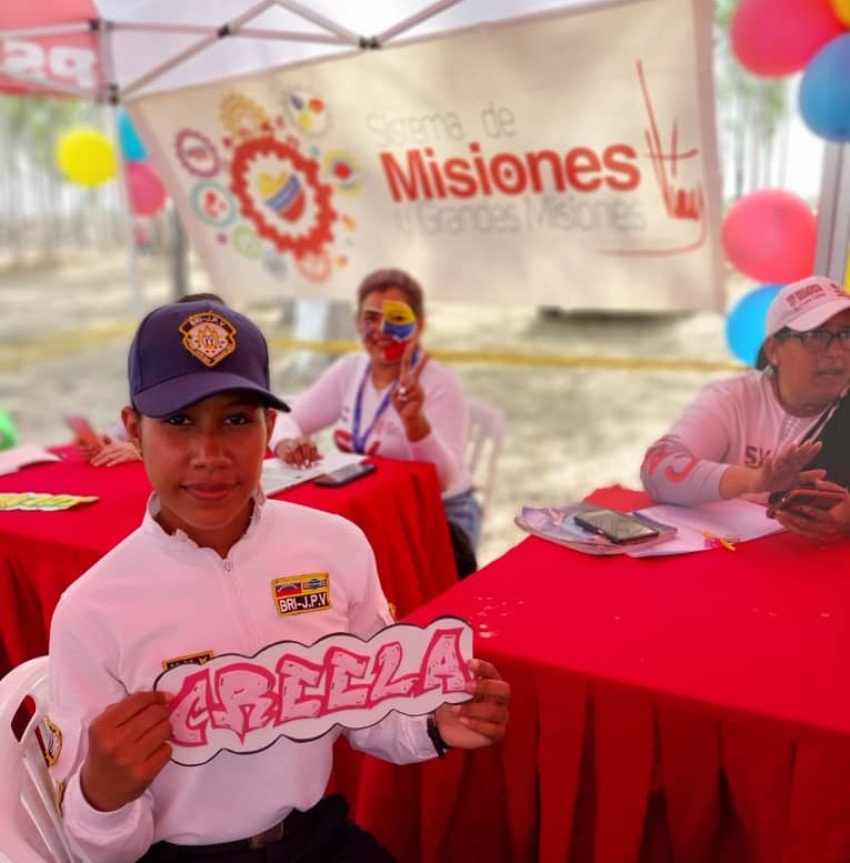 <a href="/OviedoPSUV/">Tito Oviedo</a> 210 años de la Batalla de la Victoria, Día de la Juventud, el registro de la Gran Mision Venezuela Joven llega a la Avenida Gumilla, 7 vértices y 26 programas, juntos a nuestros jovenes vamos por mas organización. Ven seamos parte de la Transformación <a href="/NicolasMaduro/">Nicolás Maduro</a>