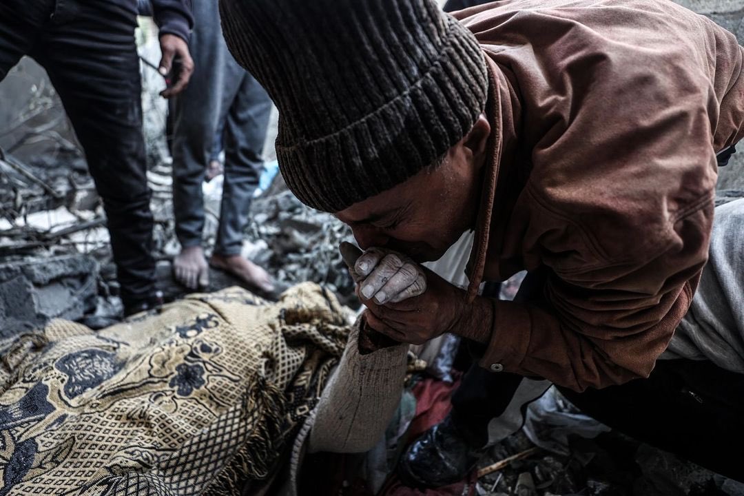 "لا يألفنَّ أحدُكُم مصابَ أخيه وإن طال"