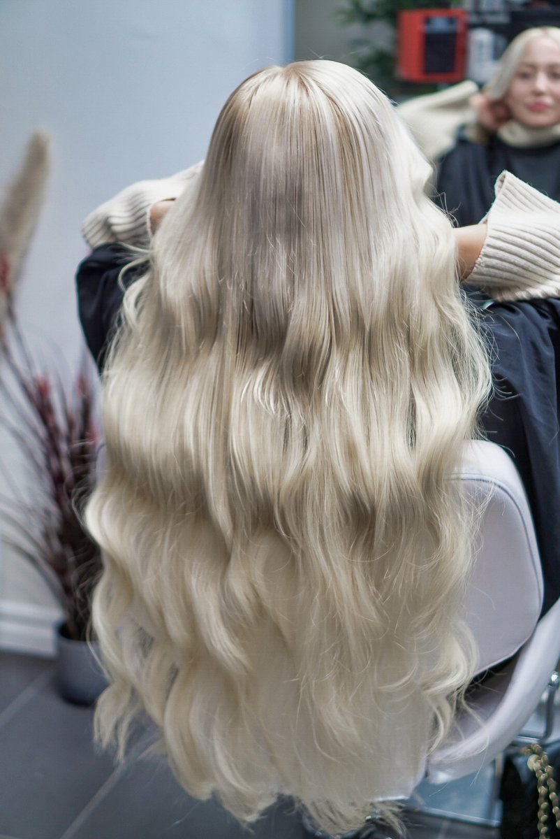 🌟 Want to rock a bold new look? Go blond and turn heads everywhere you go! 😏💃 #BlondHairInspo bokadirekt.se/places/fairwit…