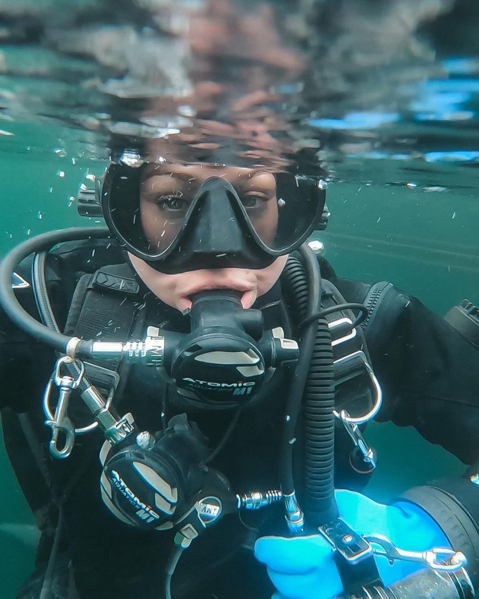 When nothing goes right, go diving 🌊

.
.

#underwater #techdiver #techdiving #divedivedive #scubagram #girlsthattechdive #divegirls #diving