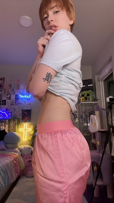 ~ FREE ~ VDay PJs set https://t.co/2ZZ4CJm5ax https://t.co/tDIFF4E1Jq