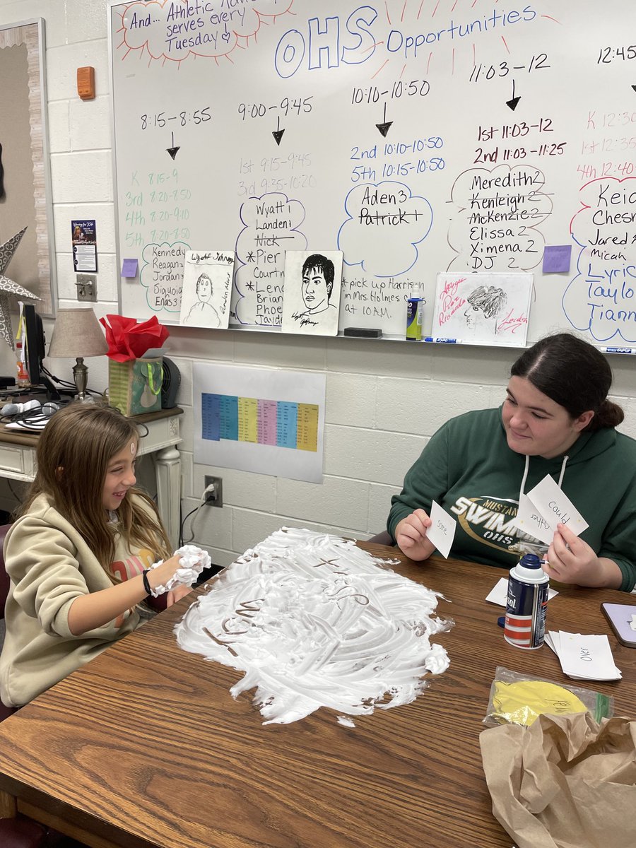 We are so proud of our Ola High School interns and the difference they make in our Literacy efforts here at Ola Elementary School! ⁦<a href="/OES_HCS/">Ola Elementary</a>⁩  ⁦⁦<a href="/OLH_HCS/">Ola High</a>⁩ #ELM