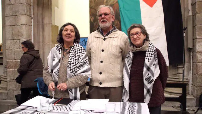 🇵🇸 Des de #SantaColoma recolzem la vaga de fam per la pau a Palestina que les tres activistes <a href="/mgabriela_serra/">Gabriela Serra</a> Frediani, Llum Màscaray Olivera i Martí Olivella Solé porten a terme a l'espai Migra Studium del carrer Palau 3

Dona suport a vagadefamperpalestina.cat