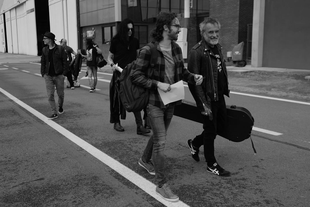 New photos of #SMKC shared by <a href="/franksidoris/">Frank Sidoris</a> on his instagram 🖤

#Slash