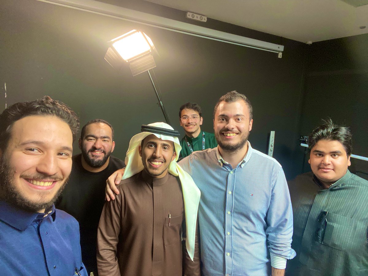 محمد نجدت 📚 tweet media
