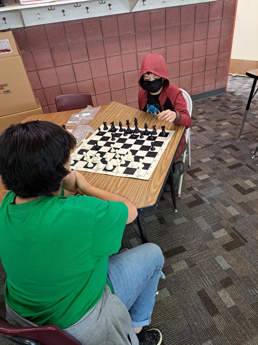 UWCUSA's tweet photo. Our Chess for Kids #uwcusa students organized a tournament for the students of Sierra Vista Elementary. βοΈ Congratulations to all of the winners! π
https://t.co/Bof66zJzFP