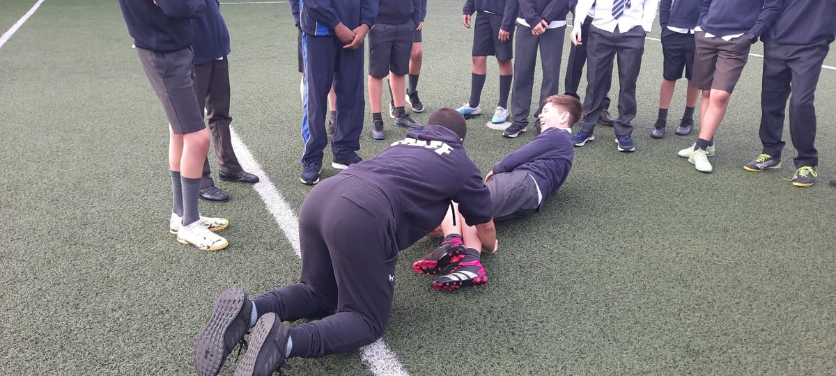 AndelColegio's tweet photo. 🏉 ¡Nuestros alumnos de 1° ESO el lunes y los de 2° ESO el martes de la semana pasada, recibieron formación en este apasionante deporte!

#DeporteEscolar #RugbyTag #DiversionEnElColegio https://t.co/5meys5Clwx