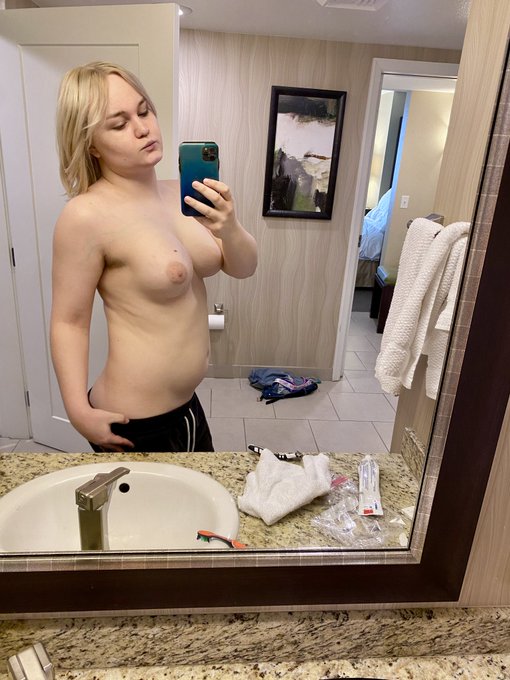 Should I fly out to LA and fuck @TheDanFerrari next month??? 🫢 https://t.co/uNPqOZ0pkW<a class="tags" href="/tag/thedanferrari">@thedanferrari</a>