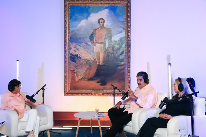 📢¡𝐀𝐬í 𝐥𝐨 𝐃𝐢𝐣𝐨!🇻🇪
Pdte. <a href="/NicolasMaduro/">Nicolás Maduro</a>: El consenso de la recuperación económica y es la primera transformación necesaria de las siete transformaciones 7T que estamos consultando.