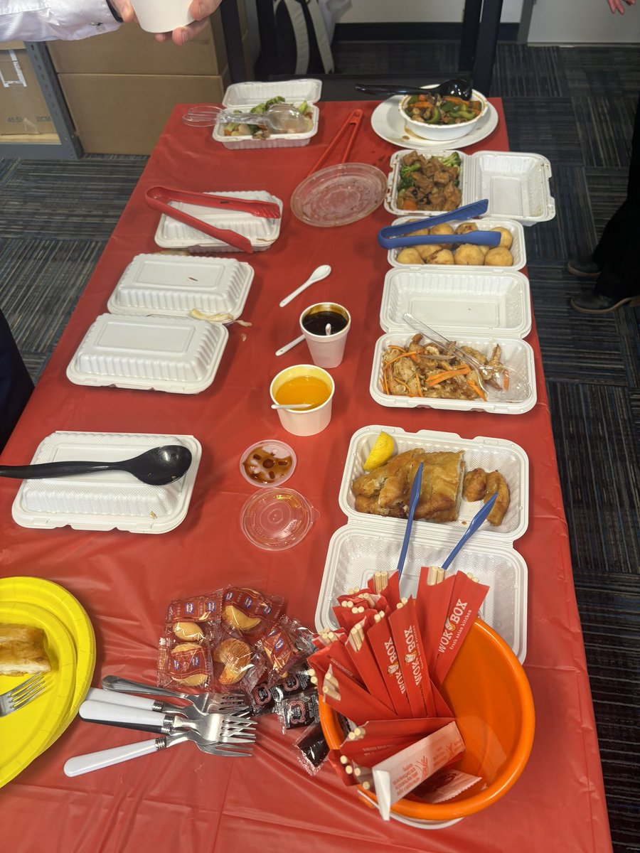 annaleeskinner's tweet image. Thanks to @facing_uWT we have a healthy Chinese New Year lunch today! #ChineseNewYear2024 🐲