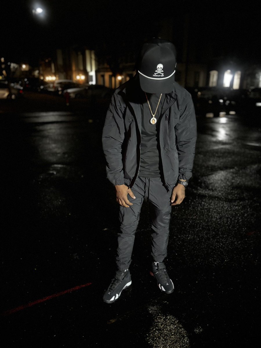 slic400's tweet photo. 🤲🏾🖤 https://t.co/9DJnJVwBts