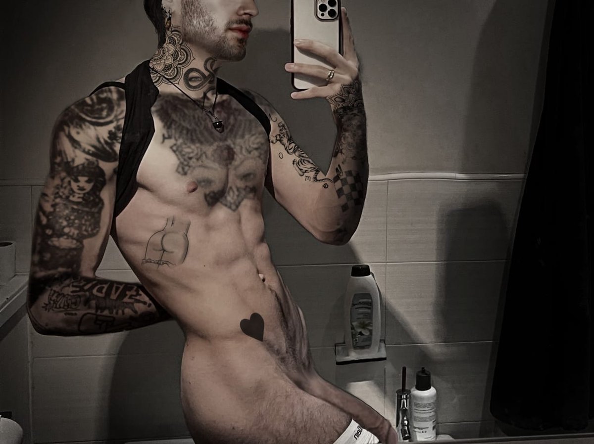 znakemalik's tweet photo. ᅠ

ᅠᅠ

ㅤㅤ               𝘒𝘪𝘯𝘥𝘢 𝘣𝘰𝘳𝘦𝘥 𝘵𝘰𝘥𝘢𝘺
                       𝘒𝘪𝘯𝘥𝘢 𝘩𝘰𝘳𝘯𝘺 𝘵𝘰𝘰.

ᅠ

       xx 𝘡𝘢𝘺𝘯 https://t.co/iGbcjU2vNE
