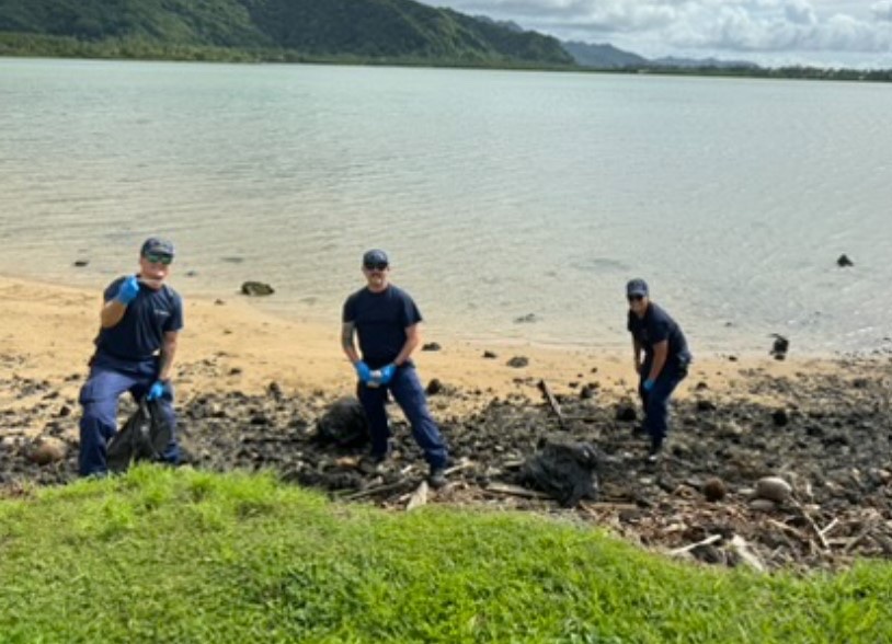 The crew of the @USCG Cutter Harriet Lane spent their first day in Pago Pago, American Samoa, making a difference on land!  They hit the beach for a cleanup!

This is just the start of their Blue Pacific patrol, where they’ll be safeguarding the region’s waters and communities. https://t.co/4FS5NQRb04