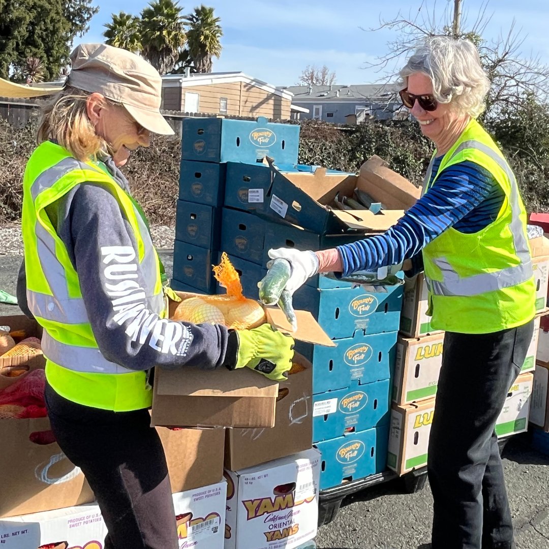 🌟 VOLUNTEERS NEEDED 🌟 📍 Where: Kaiser MOB5 | 3975 Old Redwood Hwy, Santa Rosa 📅 When: 1st and 3rd Saturdays 🕒 Time: 8-11 AM Sign up here: ow.ly/eSPB50QAma1.