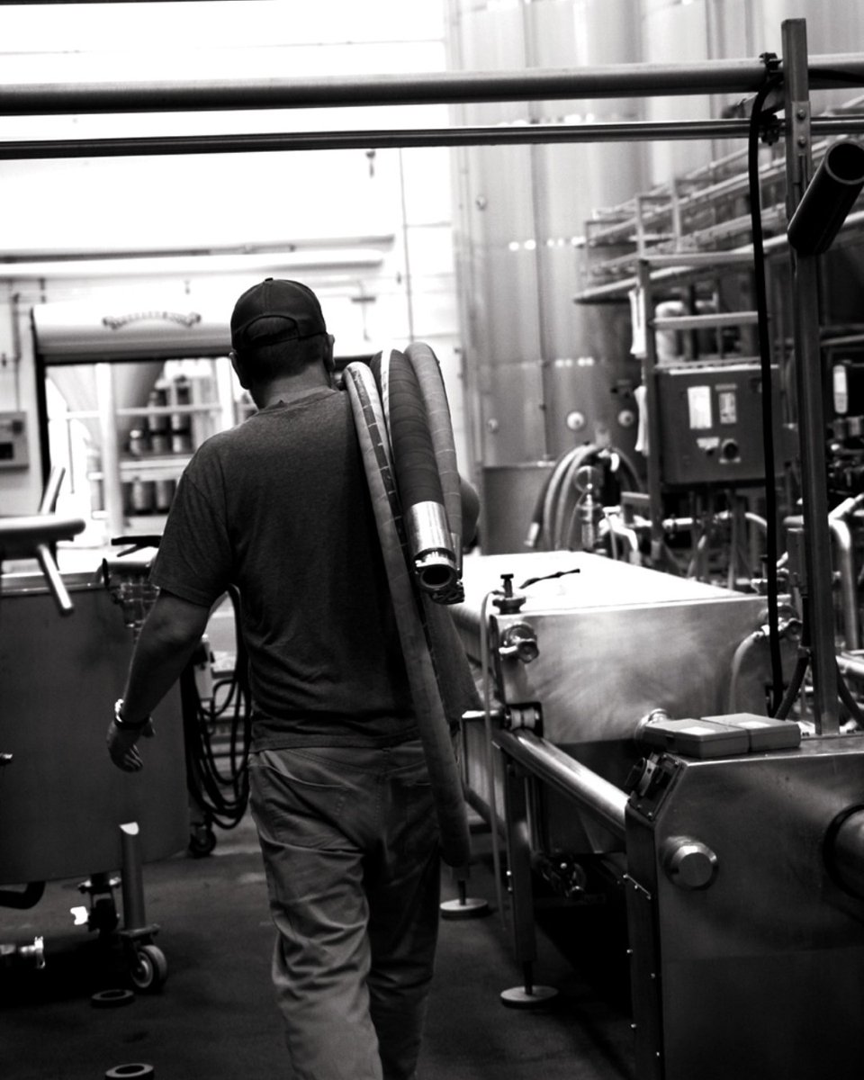 #Mondays don't suck when you're #brewing #beer.