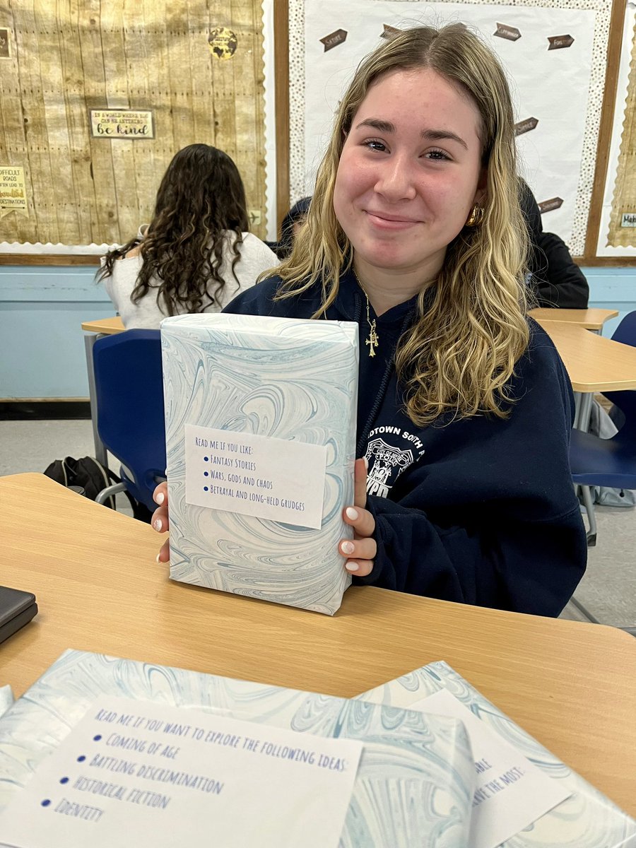 Ms. Baloglou tweet media