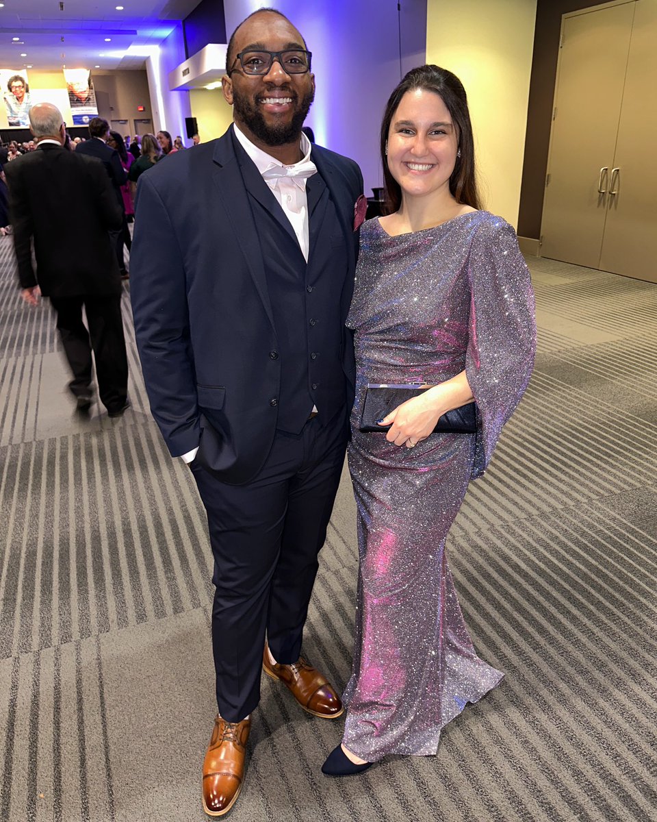 LKCreationsSC's tweet photo. We attended an elegant evening at the Sweetheart Charity Ball benefiting our local @_MealsOnWheels ✨ A huge fundraising event to help the homebound community members in the Upstate! https://t.co/a3dgEPjoKO