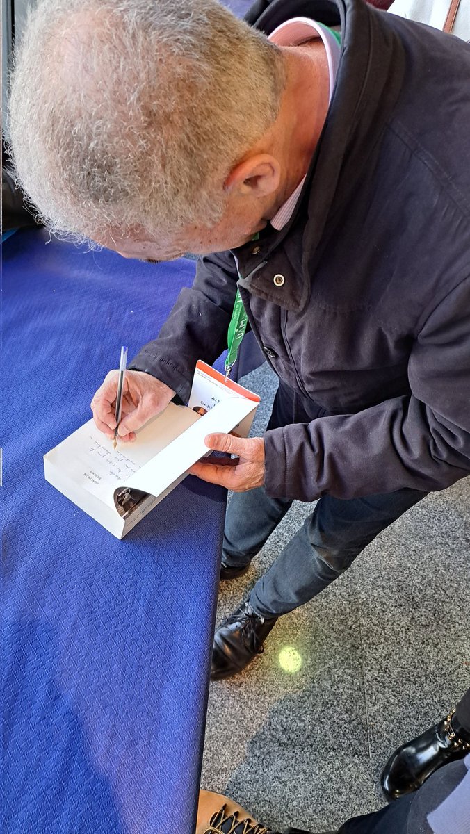 José Luis Hernández Galán tweet media