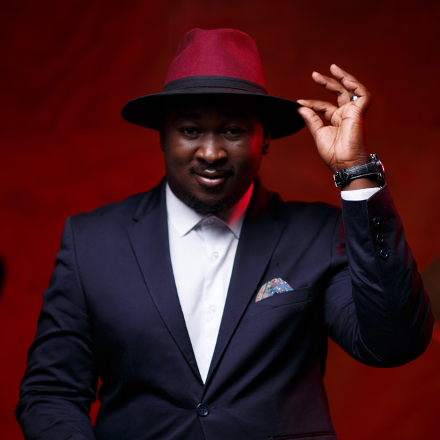 Radio2000_ZA's tweet image. Coming up #MminoMmino #Artistoftheweek | @afrotraction ~We play you timeless music... keep it Locked 📻🎶

@SimplyTheIceman