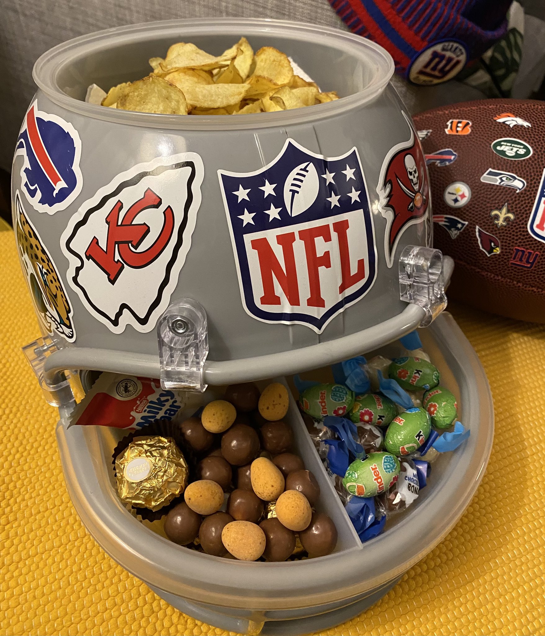 New york best sale giants snack helmet