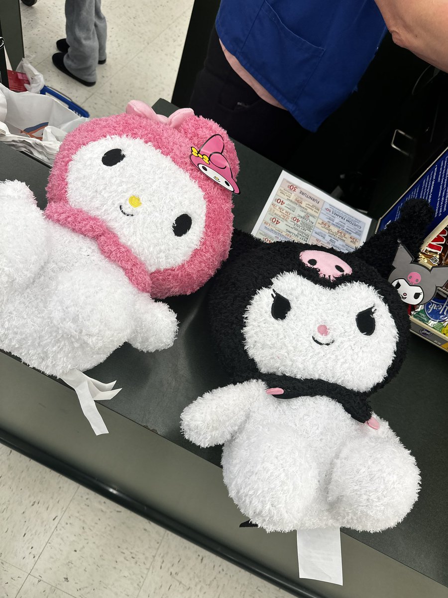 toosii2x's tweet photo. Samaria just sent me to the store to buy these… Don’t ask just do it fellas 🤦🏾‍♂️ https://t.co/oAkg4Xu6Av