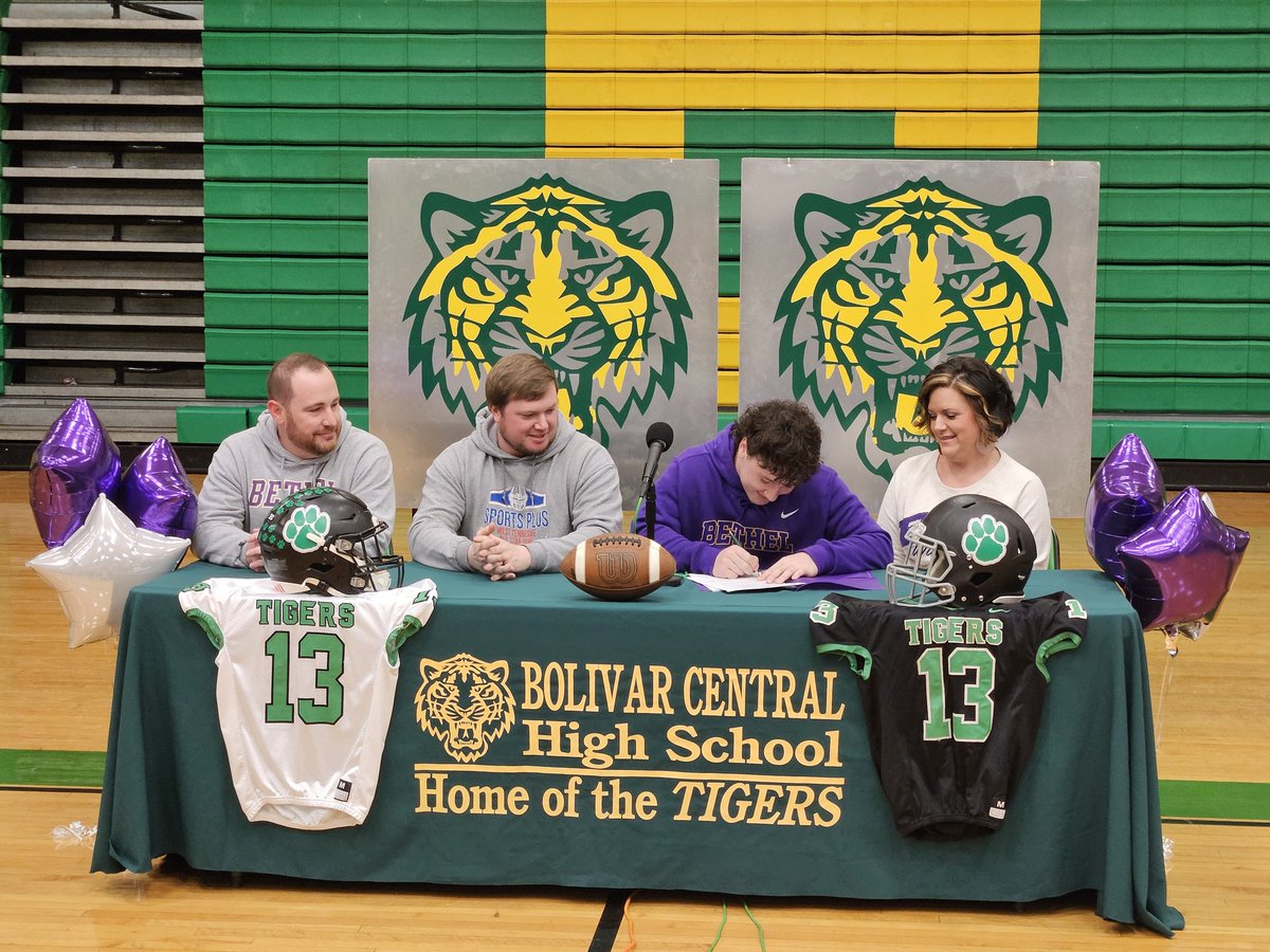 Congratulations to Carson Howell, who will be continuing his education and playing football at Bethel University!