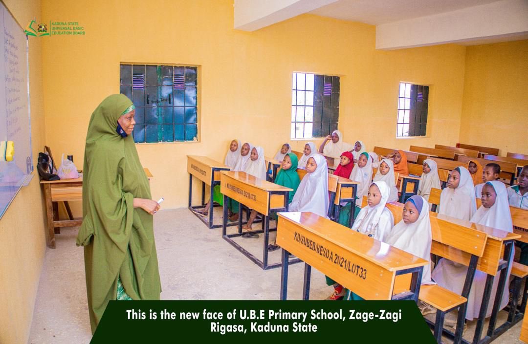 Governor @ubasanius administration through @kadsubeb has completed the construction of a two-storey building with 12 classrooms at L.E.A Zage - Zagi Rigasa, IGABI Local Government, Kaduna, and it is currently in use. #SustainKaduna #BasicEducation #SchoolsRenewal