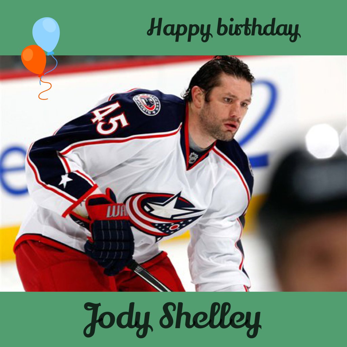 Happy belated birthday to alumni @shelleyhawk45 who turned 48 on February 7 🎂🎉 #MooseBirthdays 
Photo - QFM96