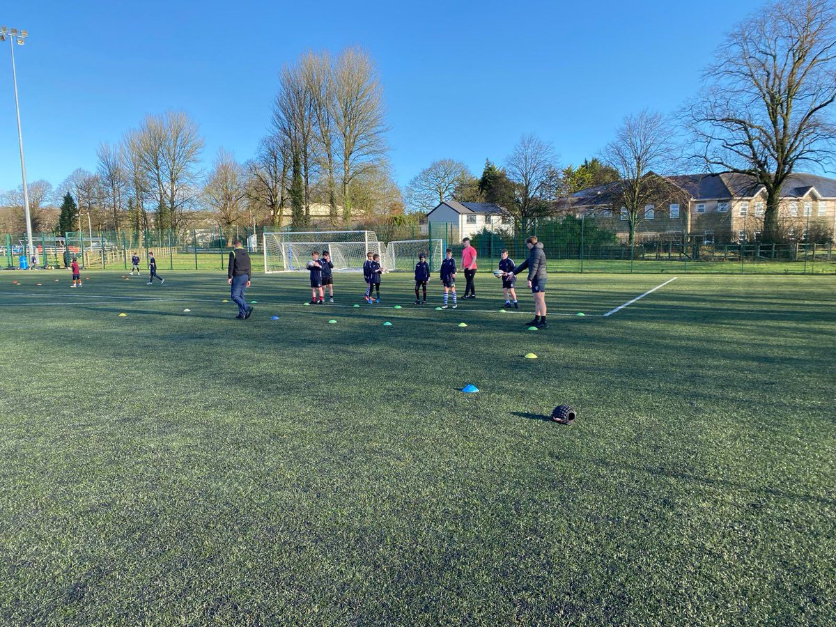 BridgendRugby's tweet photo. Another great morning with our @bridgendrugby students coaching @bridgendravens pathway u11’s &amp; u12’s players. A big thank you to Micky and the parents for supporting 🏉👨‍🎓💪👍 https://t.co/5LEbthbiC6