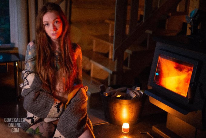 Let's escape to a cabin in the woods together 🥰 Let me know your favourite spot of all time in the comments
