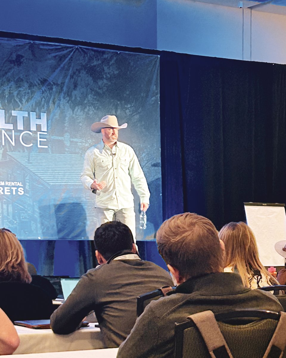 vodysseyshawn's tweet image. I am super grateful that I had the opportunity to speak at the STR Wealth Conference. I was able to meet so many investors from those who had just begun their journey to those who have been in this game for a while. 

#strwealthconference #networking #shorttermrentalinvesting