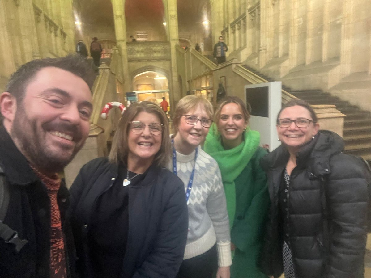 hayes_haf's tweet photo. Diolch/Thank you @CarolSampey @PriSciEarle @WowScienceSue and all other PSTT Fellows for organising such an inspiring primary science meeting @BristolUni  #sharinggoodpractice #comparingcurricula🏴󠁧󠁢󠁷󠁬󠁳󠁿🏴󠁧󠁢󠁥󠁮󠁧󠁿 #thinkingaboutCYNEFIN #PSTT https://t.co/fcxhZOMHym