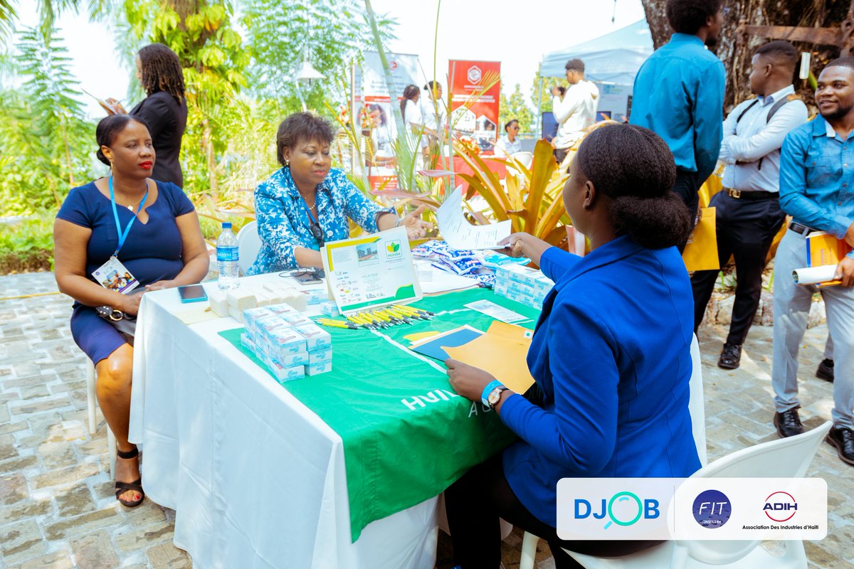 ADIHNews's tweet photo. Collabo Branding | @collabobranding
Huilerie Haitiennes S.A. (HUHSA) | @HuhsaHaiti
JHM Energreen Group
 (2/2)

#SalonDeLemploi #DJÒB #JobFair #Talents #Compétences #MarchéDuTravail #Emploi #Recrutement #TalentAcquisition #ADIH #FitConseilsRH #Haiti https://t.co/7aCUHah5bL