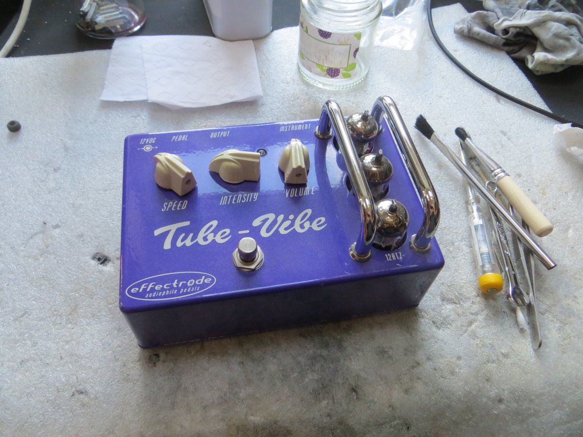 effectrode's tweet image. This old fella came into the workshop for some TLC today. After cleaning the pots he's as good as new. #effectspedals #EffectsPedalRepair #guitarfx