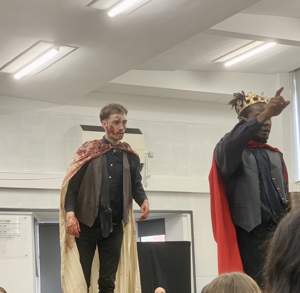 ChartersEnglish's tweet photo. Students in Year 9 &amp; 10 had the privilege of watching performances by @theglobeplayers of 'Macbeth' and 'Romeo &amp; Juliet' on Friday. The actors had a strong focus on Shakespeare’s language and structure throughout their performance and even took questions from our students. 🎭 https://t.co/yha0GQGxHS