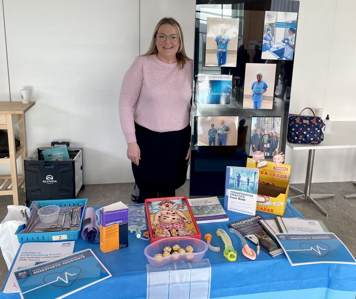 So proud of my new colleague Emma who smashed it today at the <a href="/GCUNursing/">GCU Nursing</a> <a href="/GCUSHLS/">Glasgow Caledonian University SHLS</a> recruitment fair. Only a week in post, she did an amazing job explaining opportunities, progression and development routes in @nhsggc Operating theatres to our future nurses 👏👏👏