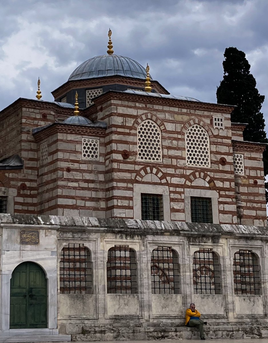 “Şark, oturup beklemenin yeridir.”

 Huzur/Ahmet Hamdi Tanpınar