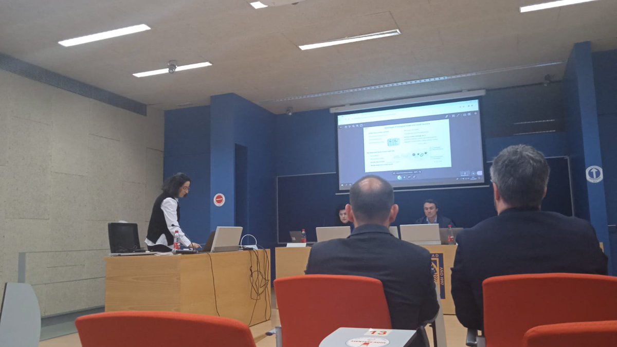 M2ex_ITN's tweet image. Today, the first member of the @M2ex_ITN consortium successfully defended her PhD thesis at @pablodeolavide.
Congratulations, Dr Parvin @ZadehHasani on this momentous occasion.