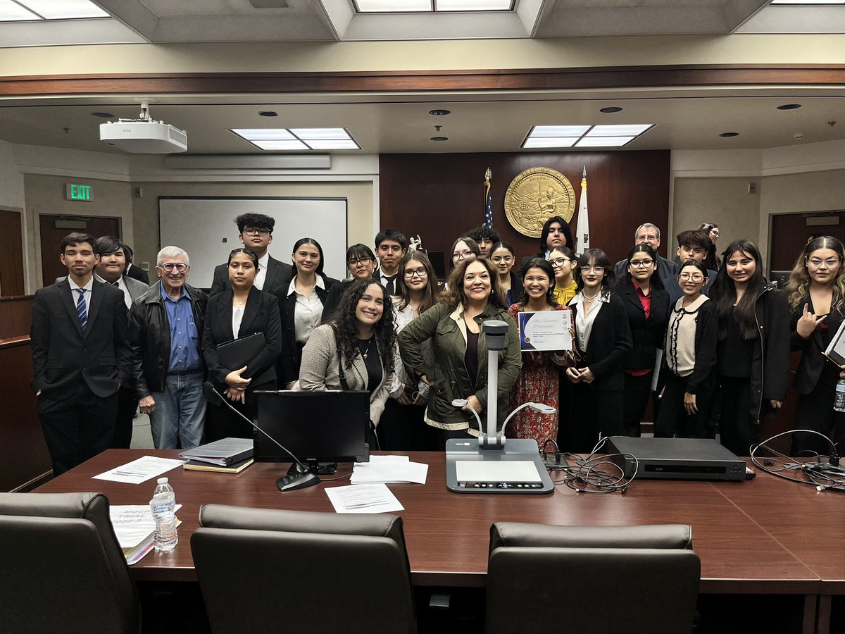derrickLawson62's tweet photo. 
Our @IHSRajahs Mock trial had a great Round 4 as defense went up against Heritage HS! Shout out to Ava Zepeda as MVP for round 4 for her portrayal of prosecution witness and Heaven Ortiz - bronze medal County level Awards for her portrayal of prosecution witness! #RajahPride https://t.co/aSMgqamjwv
