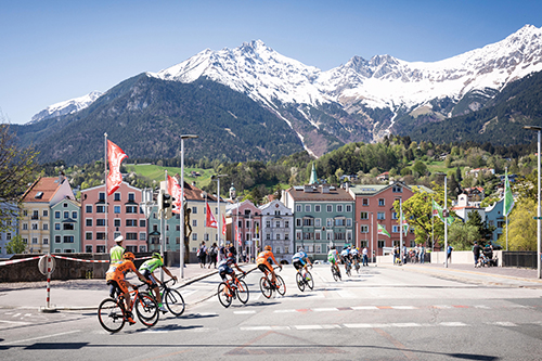 THE VENUE  : The rugged peaks of the Nordkette, Innsbruck's local mountain Patscherkofel and the pulsating city centre give Innsbruck an almost unique flair. And this alpine-urban feeling is also reflected in our location: CONGRESS INNSBRUCK
fepsac2024.eu/venue.php
