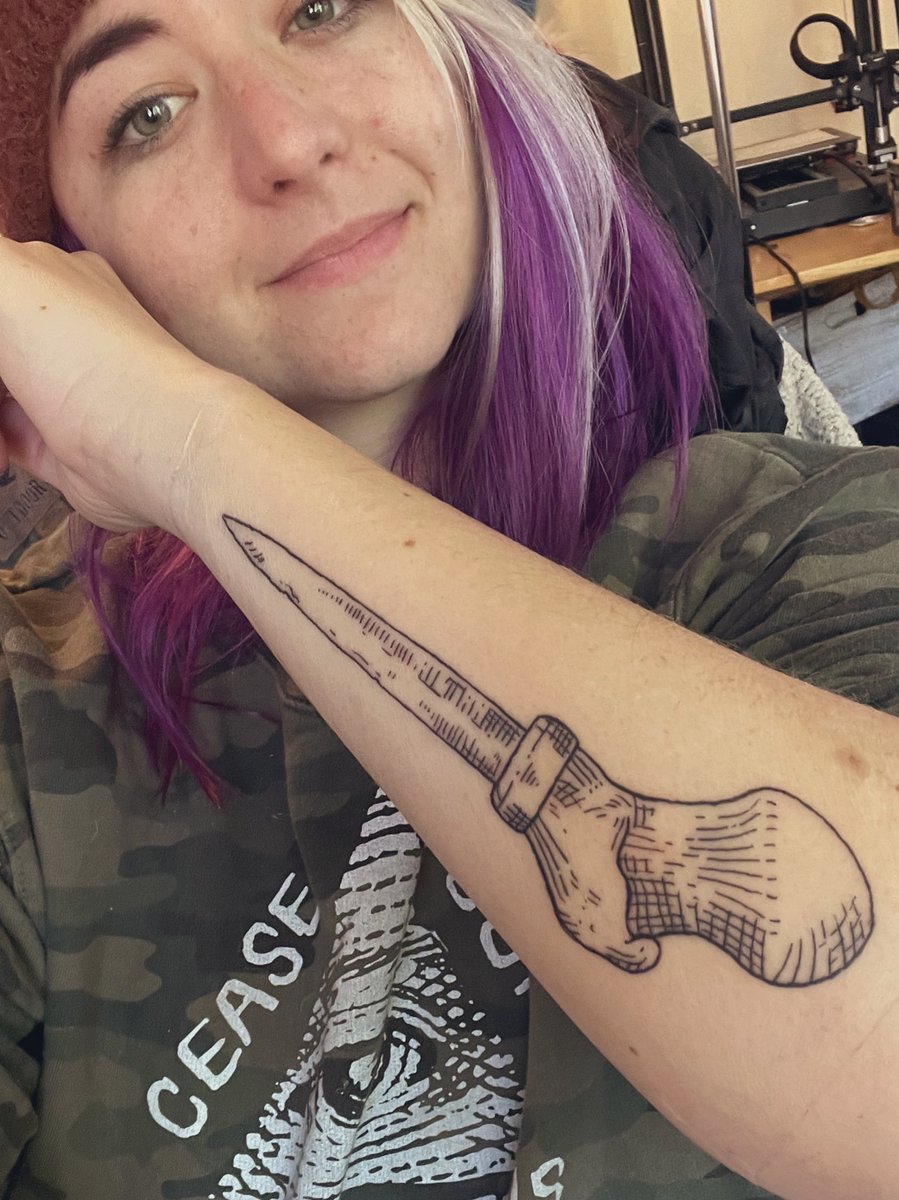 13_Knives's tweet photo. Stoked with my new ink 💕🔪🦴 https://t.co/ZDdhomGEkZ