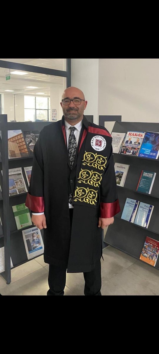Profesörlük kadrosuna atanan değerli hocam Sn.<a href="/OguzhanAltungul/">oğuzhan altungül</a> ‘ü tebrik eder, yeni unvanının hayırlı olmasını dilerim.Allah mahcup etmesin inşaallah 🙏