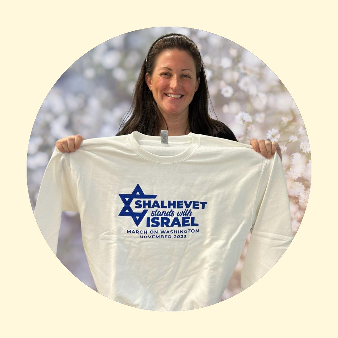 JNPMerch's tweet image. Embracing community and quality, our client rocks Shalhevet High's latest merch. Top-notch and full of pride! 🌟 #ShalhevetPride #StandWithIsrael #QualityMerch #JewishUnity

Wear your support, wear it proud. Get yours at JNP. #CommunityStrength #HighSchoolSpirit