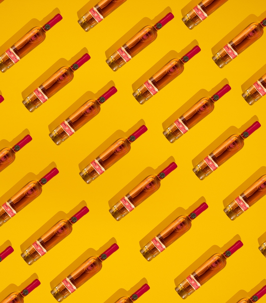 SipCompoveda's tweet image. Rosa Tequila, the perfect companion for a romantic evening.

#RewriteTheRulesofTequila #CompovedaRosa #Valentinesday