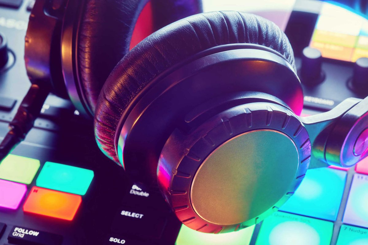 Bonegal's tweet photo. 🎵Just finished an amazing project with 'The Sound' as a music  feedback provider, ensuring the quality of their upcoming  live performances. What an honor to be part of the creative  process!🎶
#MusicFeedback  #MusicProduction #TheSound https://t.co/nTRvu5dAn4