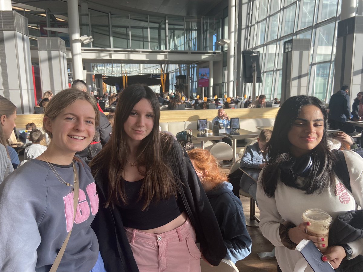 NGHSSpanish's tweet photo. Bonjour Toronto! First flight completed!! Happy girls, they even revised on the plane, committed #CostaRica24 https://t.co/8gFL4oins3