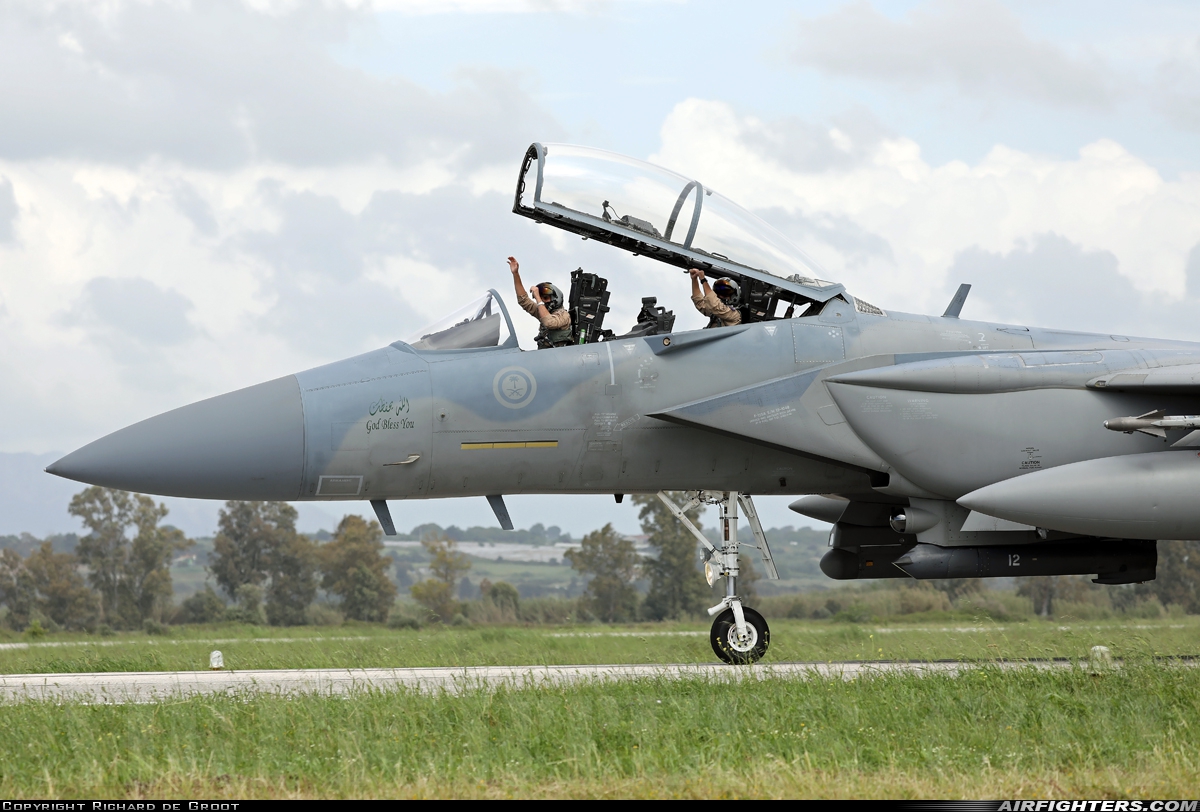 PAFFalconsPK's tweet photo. PAF #JF17 Block 3 to Face #Rafale Fighter | #Eurofighter, #F16C, #F15SA Jets Joins In
https://t.co/IMYYgqbONm https://t.co/acqR7Bu2a7