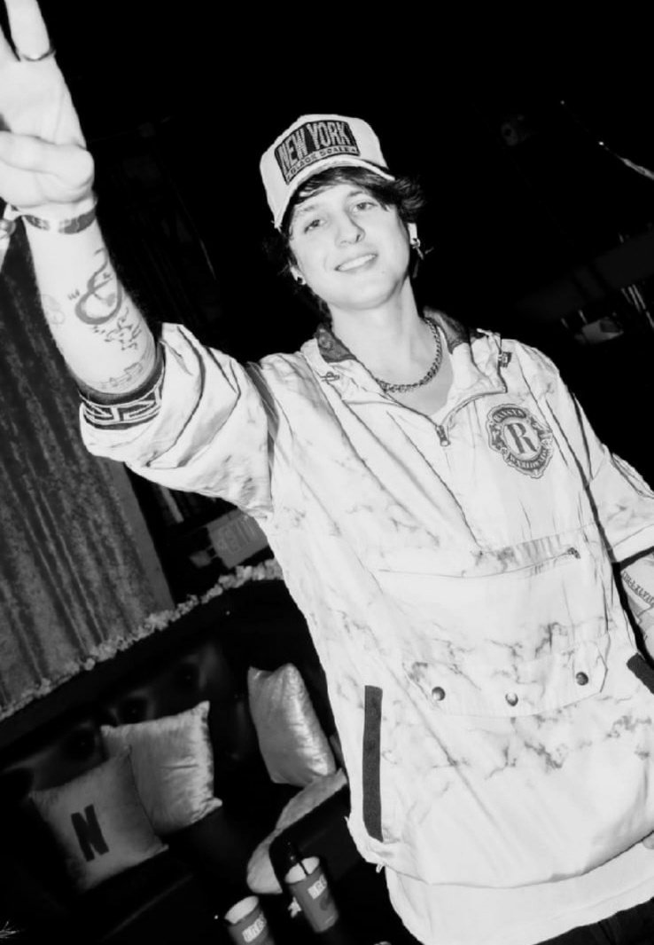 . <a href="/christophervele/">Christopher Velez 🔺</a> ★