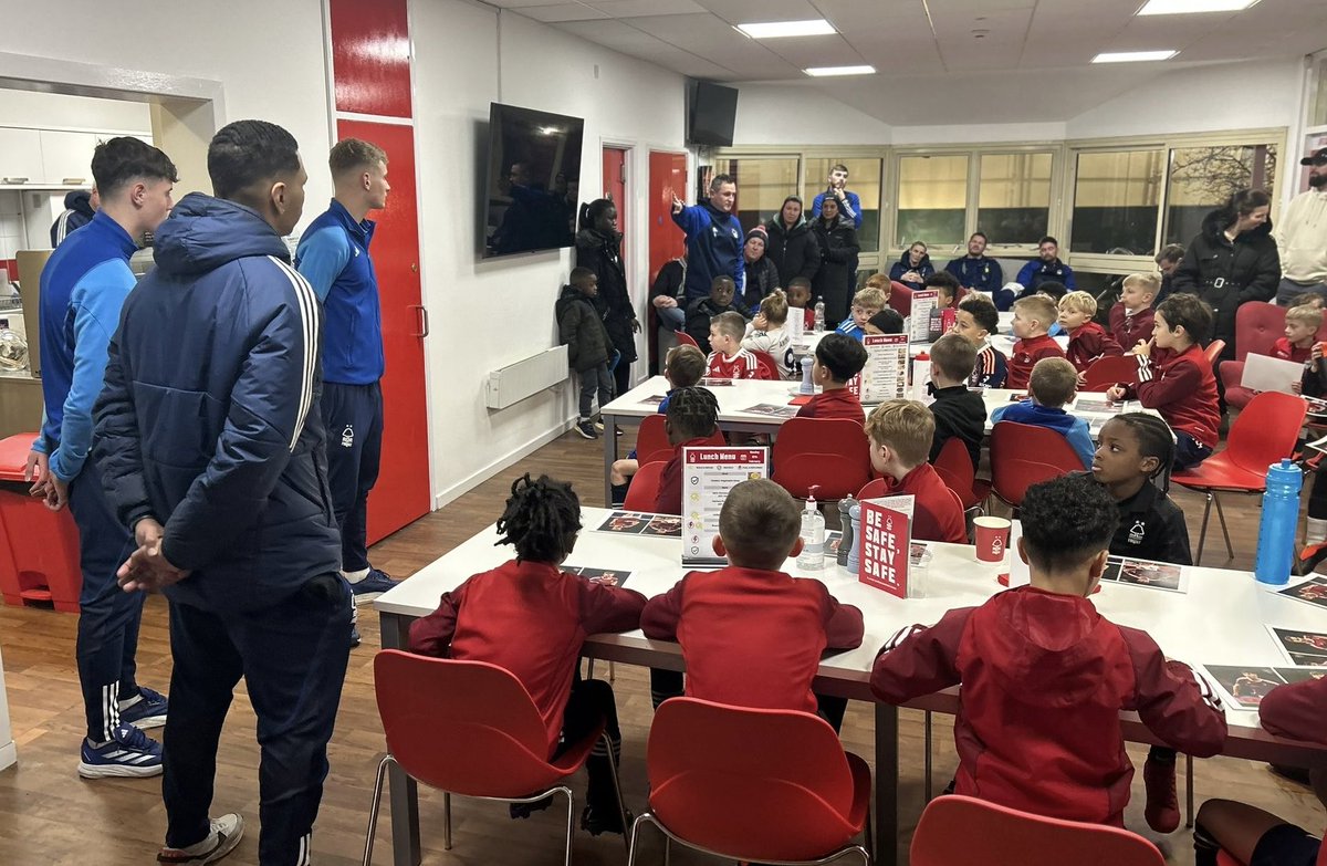 Julian Bennett tweet media