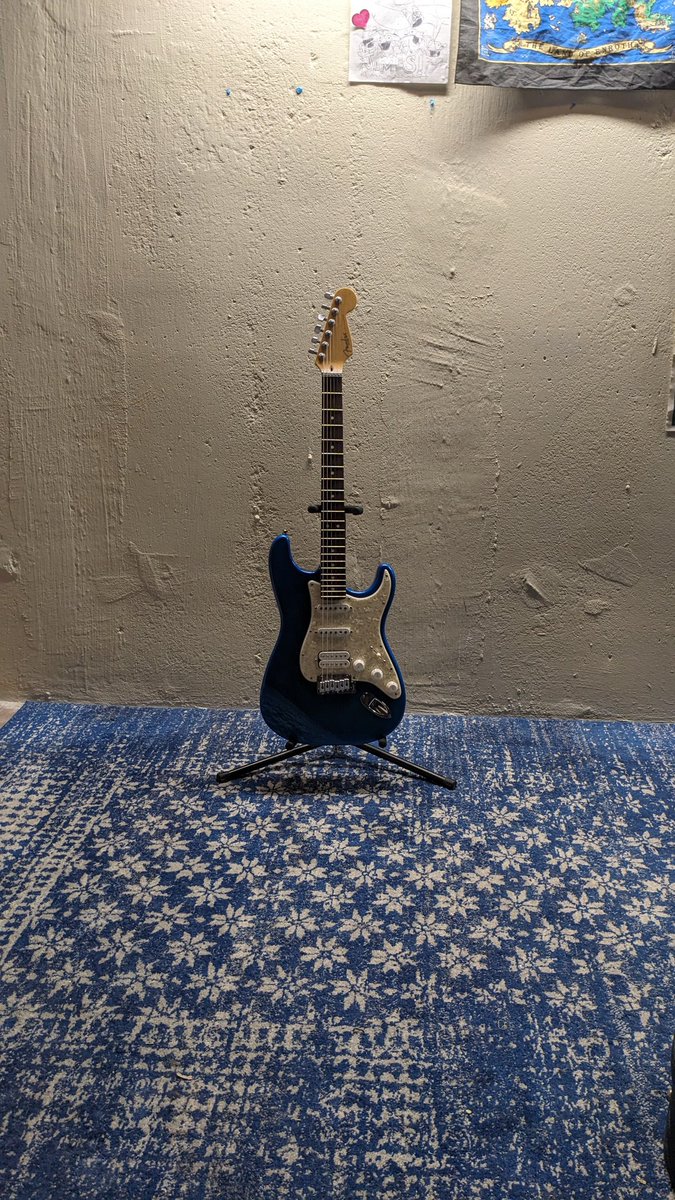 MrPuddins's tweet photo. Digging my new guitar so much, I broke my no post dryspell to geek about it 🤣🤣🤣 https://t.co/0FaKzWPgaL